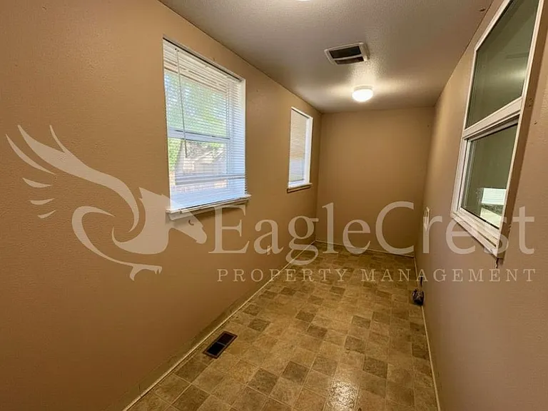 532 Washington St — Photo 63