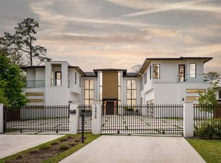 10426 Memorial Dr, Houston, TX 77024