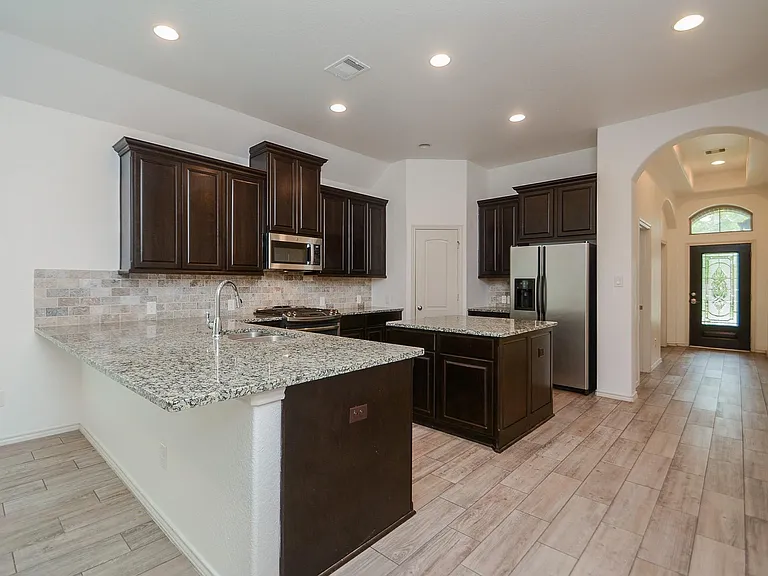232 Clementine Ct — Photo 6