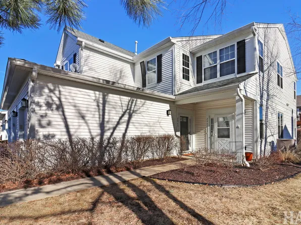 2947 Falling Waters Dr, Lindenhurst, IL 60046