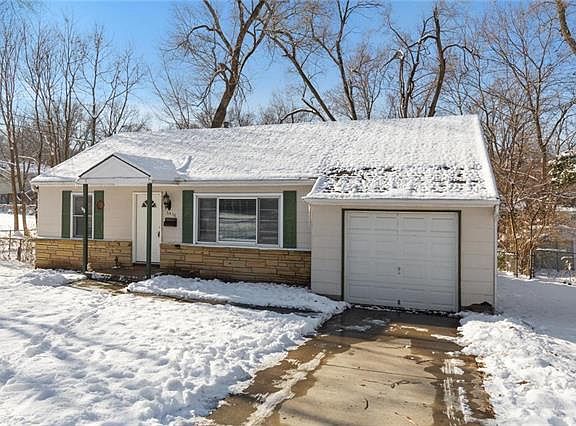 2nd image of 6438 Melrose Ln