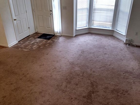 4th image of 1922 Gardenia Ct