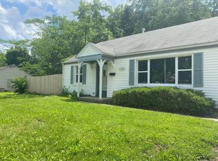 7700 Booth Dr, Prairie Village, KS 66208