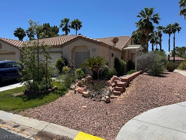 1st image of 589 Beacon Ridge Way