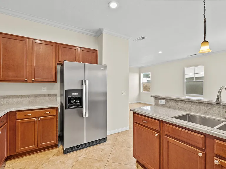 2658 Greenwood Ct — Photo 20