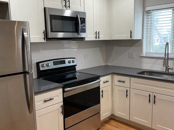 220 S Clay Ave APT 4, Saint Louis, MO 63122