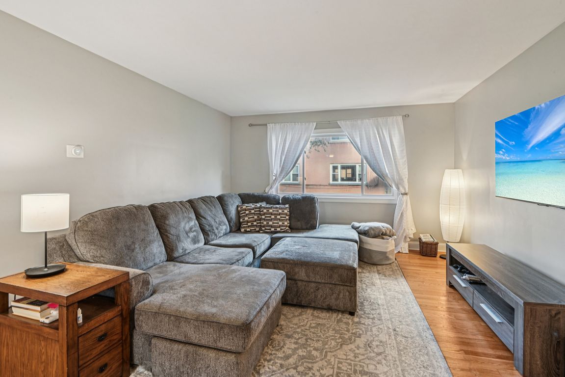 next background image