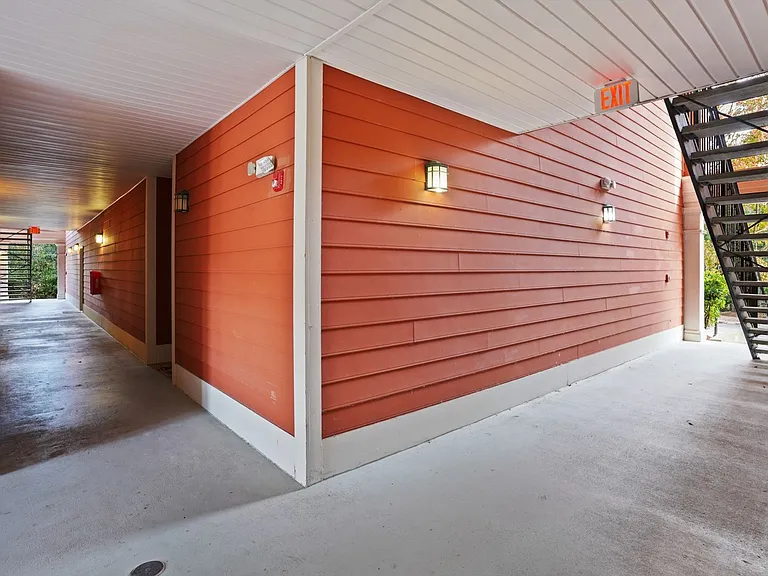 1713 Whitemarsh Way — Photo 18