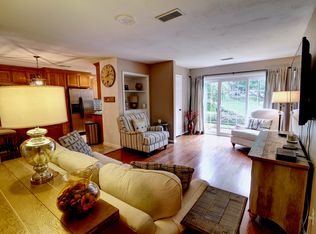 12022 Golf Ridge Ct APT 101, Fairfax, VA 22033