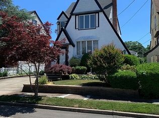 62 Orleans Rd, Valley Stream, NY 11581