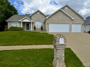 4595 Kerth Forest Dr, Saint Louis, MO 63128