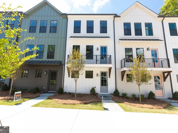980 Bibbs Cir NW #17, Atlanta, GA 30318
