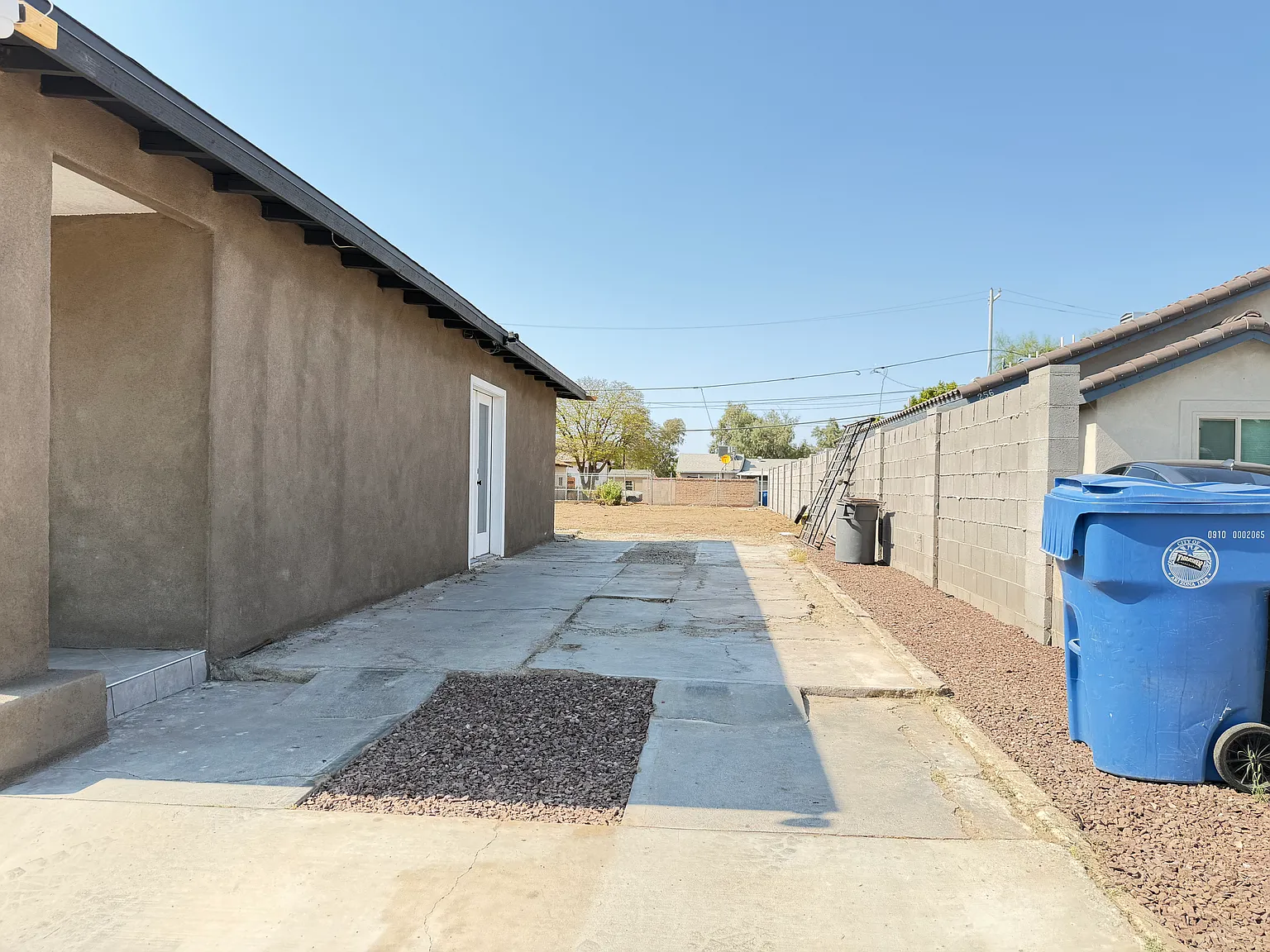 3 bed, 1068 sqft, $1,450 — Photo 3