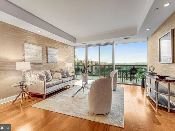 1881 N Nash St Unit 1706, Arlington, VA 22209