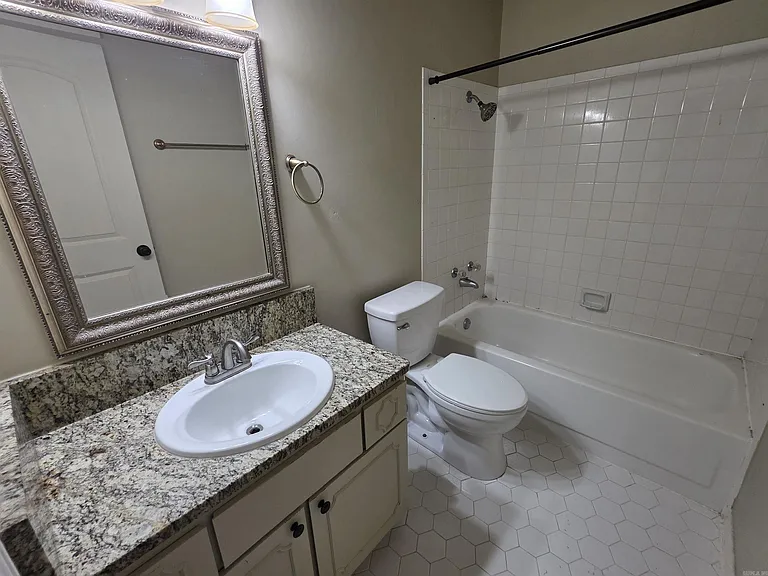 518 Green Mountain Dr #16 — Photo 18