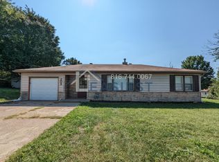 205 E Longfellow St, Kansas City, MO 64119