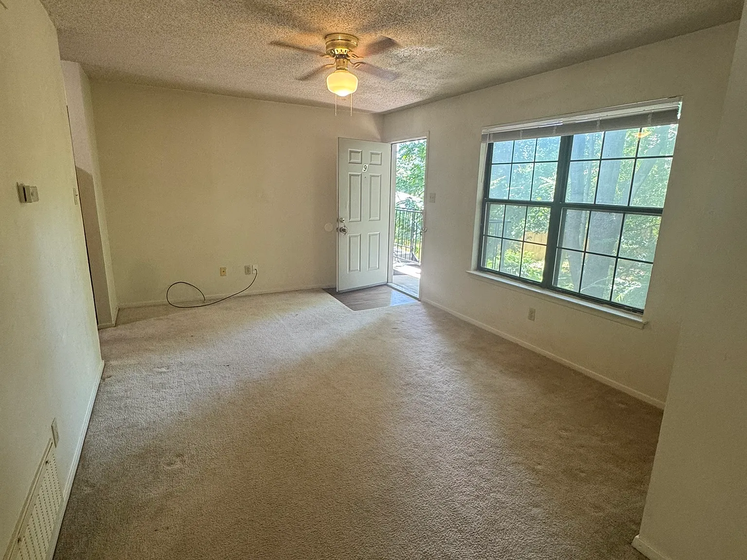 Studio, 440 sqft, $795 — Photo 3