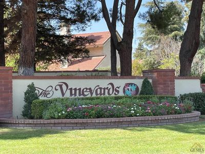 8220 Birmingham St, Bakersfield, CA, 93311