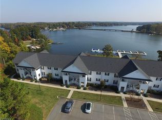 150 Rivers Edge Pl #E, Lexington, NC 27292