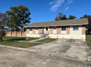 3801 E Louisiana State Dr, Kenner, LA 70065