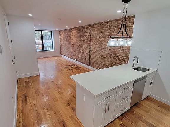 5th image of 3720 Bronxwood Ave Floor 2