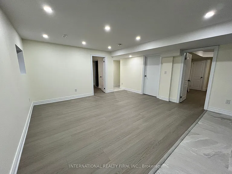 216 Wesmina Ave — Photo 13