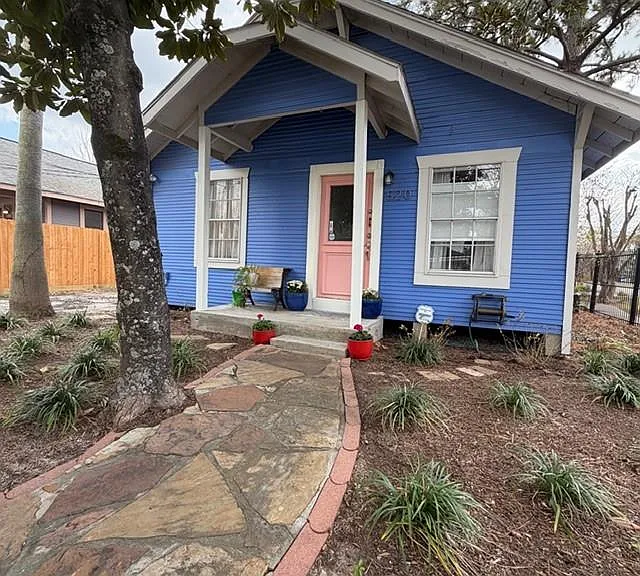 520 W 14th St — Photo 16