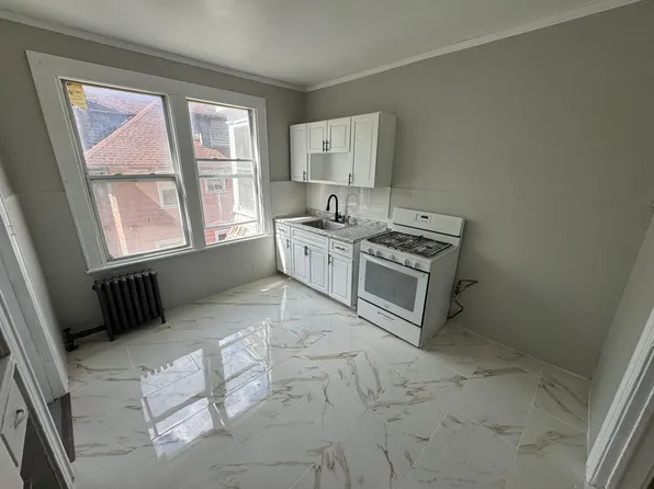 52 Lehigh Ave, Newark, NJ