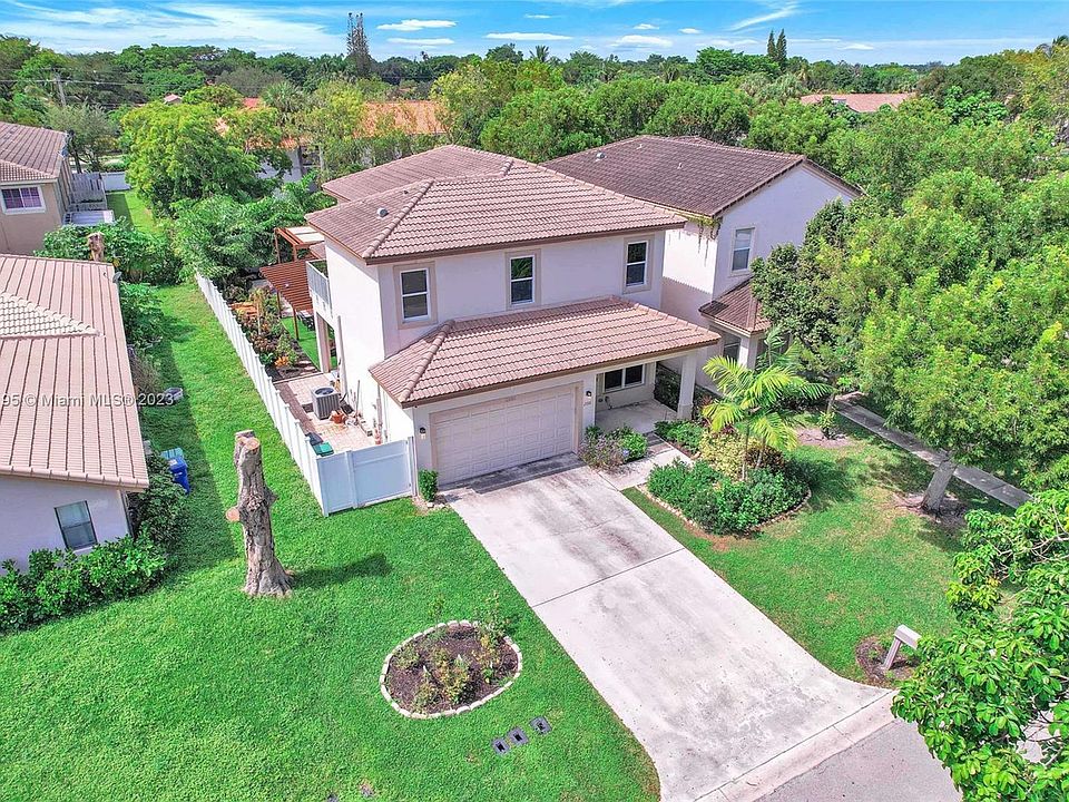 1st image of 2350 NW 116th Ter