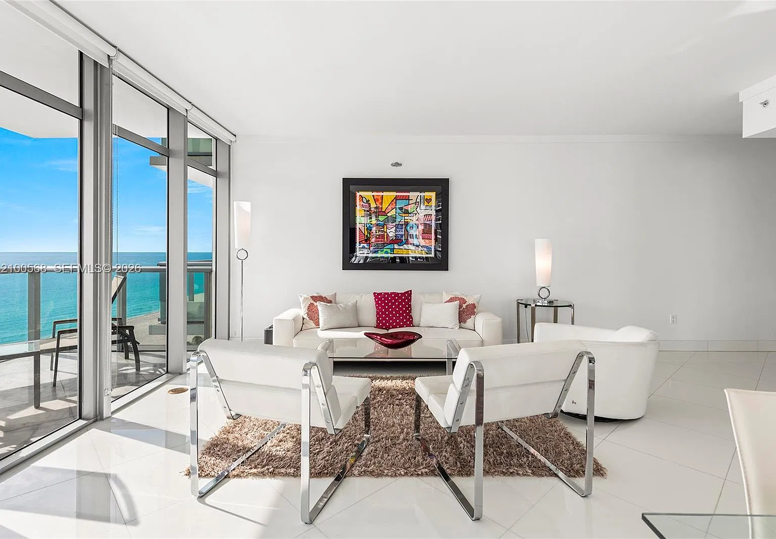 3737 Collins Ave — Photo 3