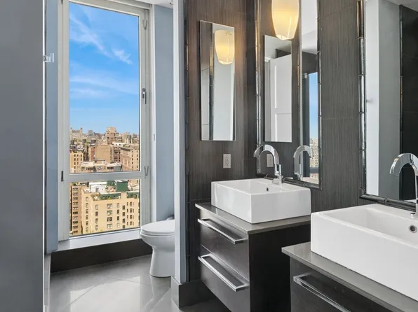 201 East 80th Street image 11 of 16