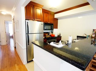 3031 36th St APT 3, Astoria, NY 11103
