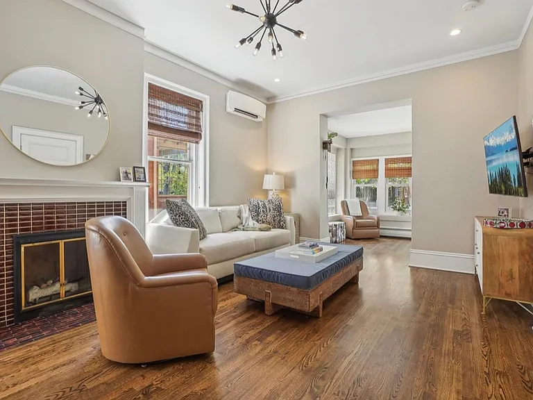 1176 N Gaylord St #101 — Photo 13