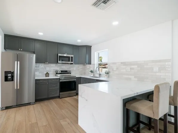 1642 W CAPRI Avenue, Mesa, AZ 85202