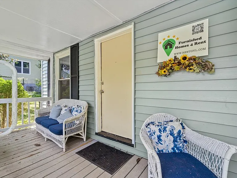 158 Hill St — Photo 15