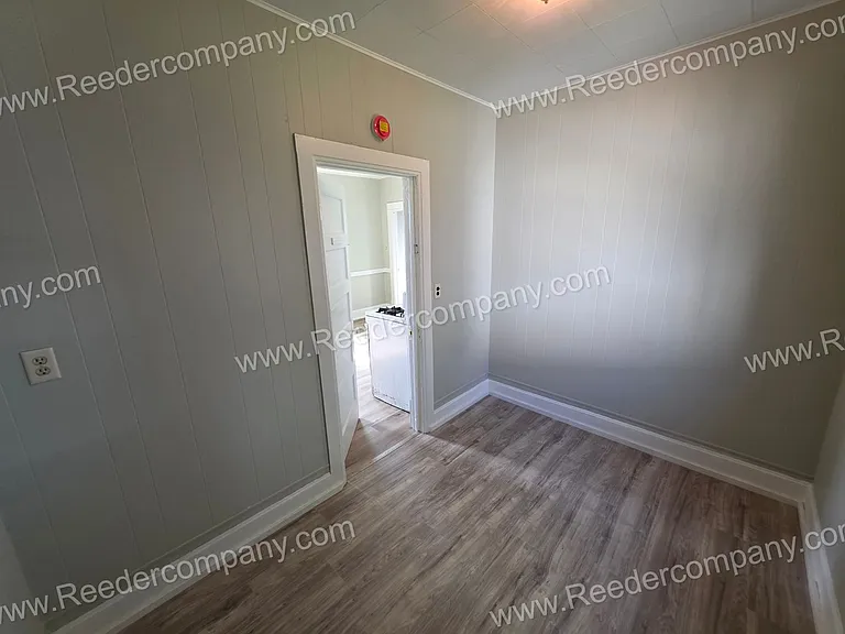 1207 W. 149th Street — Photo 8
