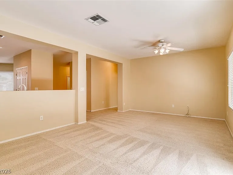3027 Hickory Valley Rd — Photo 4