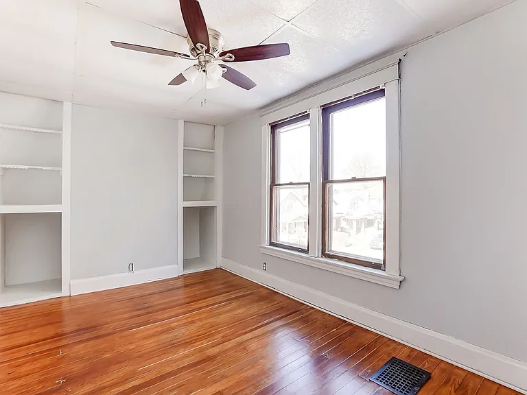 3710 Wieman Ave — Photo 17