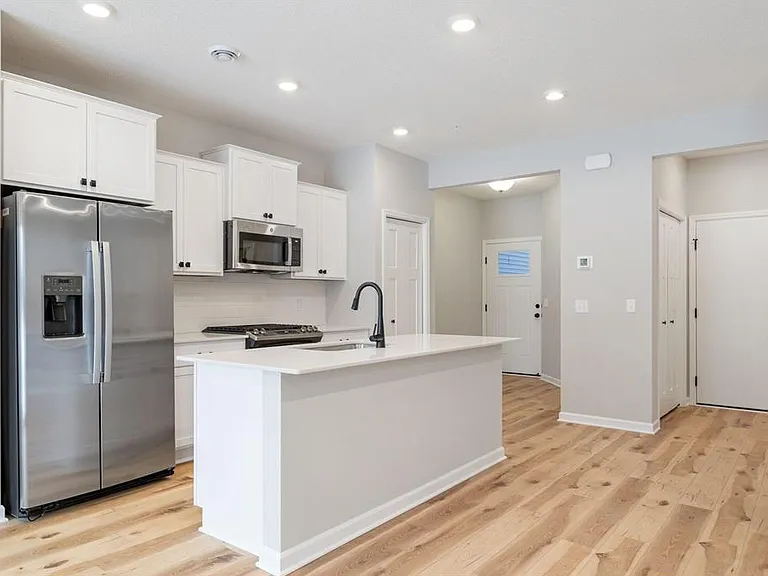 13640 Busch Ln — Photo 20