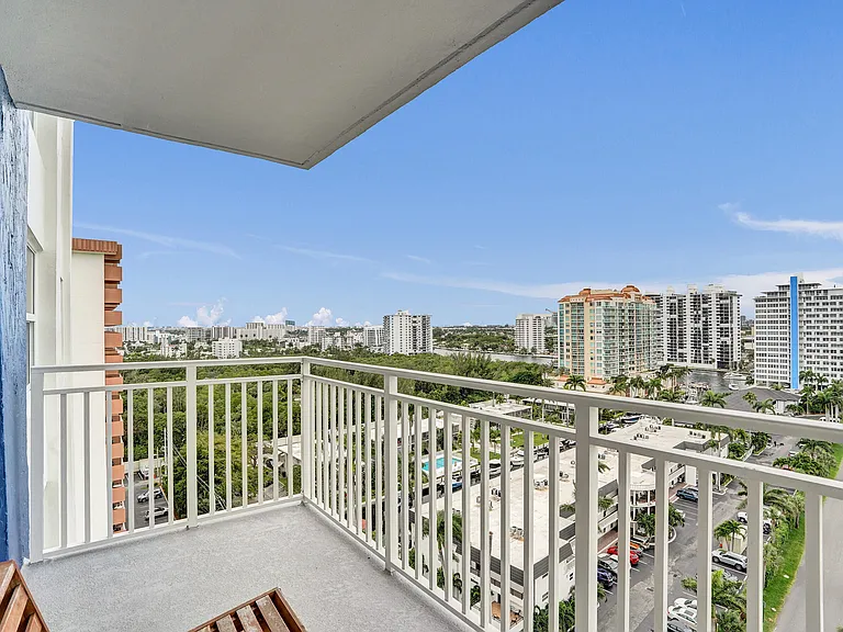 3000 E Sunrise Blvd #14F — Photo 52