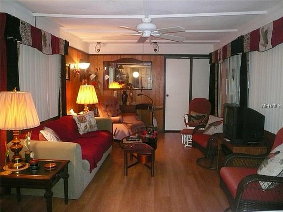 4th image of 515 Fleetwood St