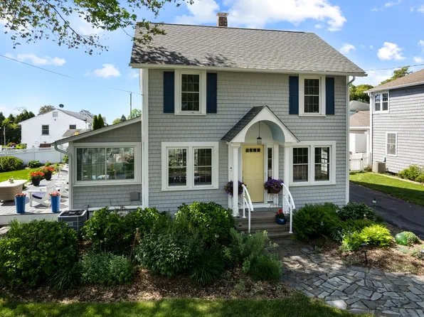 15 Attawan Avenue, East Lyme, CT 06357