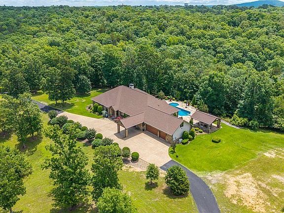 2nd image of 899 Rock Creek Rd