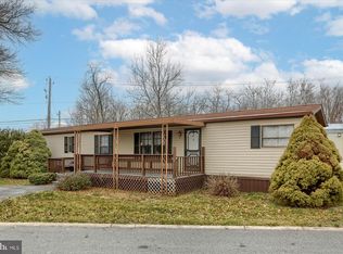 5 Boxwood Blvd, Columbia, PA 17512