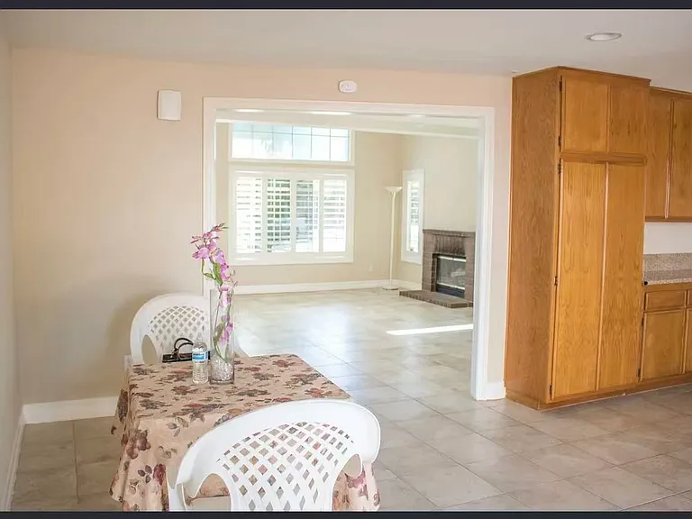 7049 Marino Pl — Photo 5