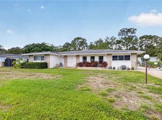 443 Castle Dr, Naples, FL 34119