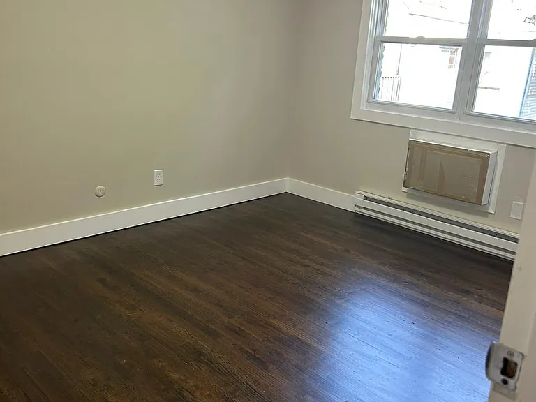 286 S Center St #5 — Photo 4