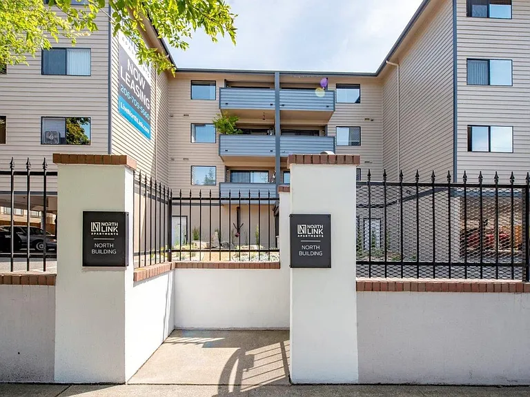 Northlink Apartments — Photo 7