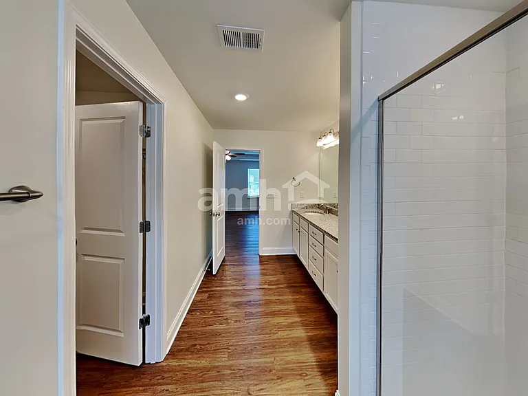 316 Bourne St — Photo 15