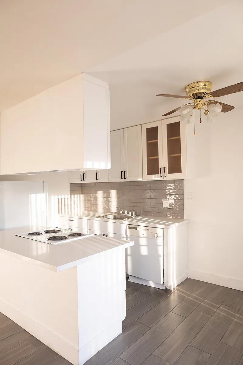 Building Photo - Walnutwood Apartments